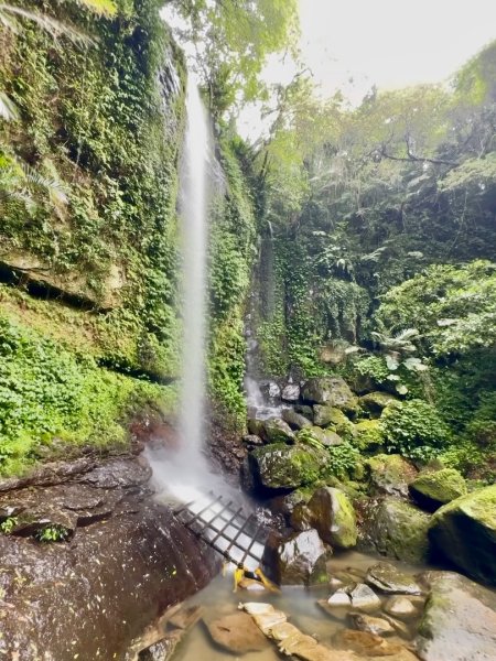 炮子崙瀑布2769575