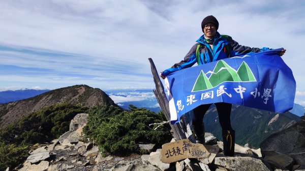 1090621-25山野教師社群O聖封面