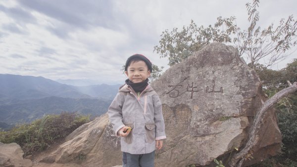 四歲小樂的第31座小百岳-關西石牛山1224510