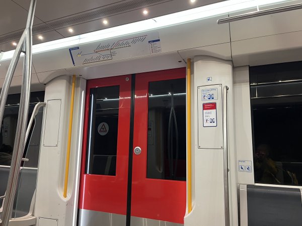 2025_0420 倫敦馬拉松順遊西歐 D2a(阿姆斯特丹中央車站)2785881