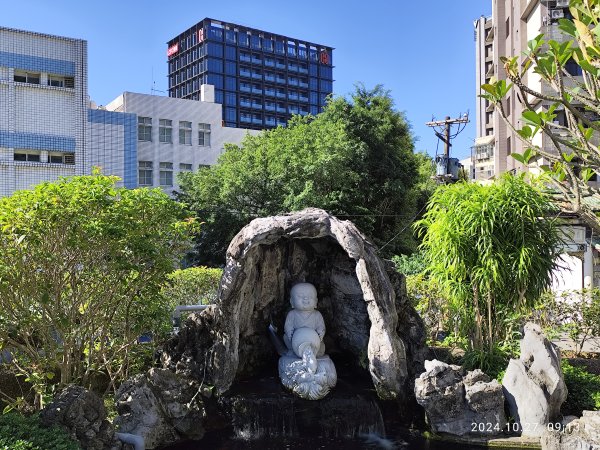 劍潭古寺→潛園→銅心米粉寮休息站→鄭成功廟→格物台; 內湖瑞陽公園、運動中心、大港墘公園、淡水老街2639480