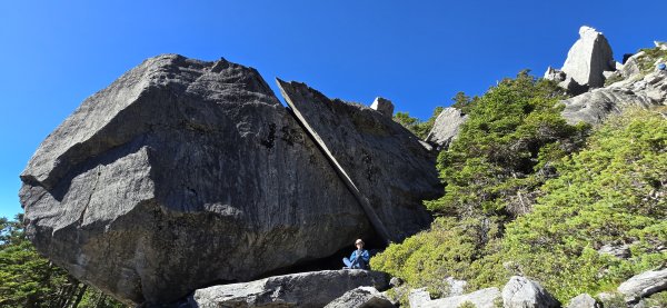 20251003-1006 南湖群峰四天6座百岳2919841