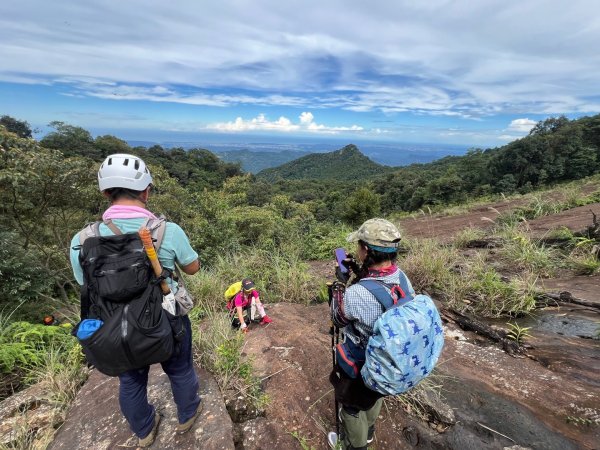 南庄大坪山山麓蓬萊大石壁無名山O型2610548