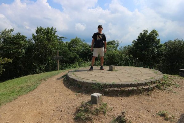 小百岳NO12  汐止大尖山 縱走海拔641公尺 四分子尾山2229072