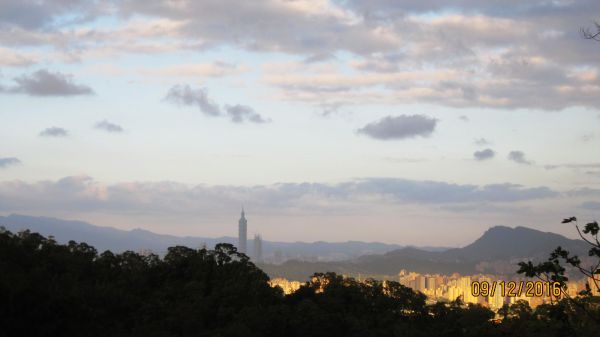 中和環山步道 - 夕陽 彩霞 伴我歸 ...216679