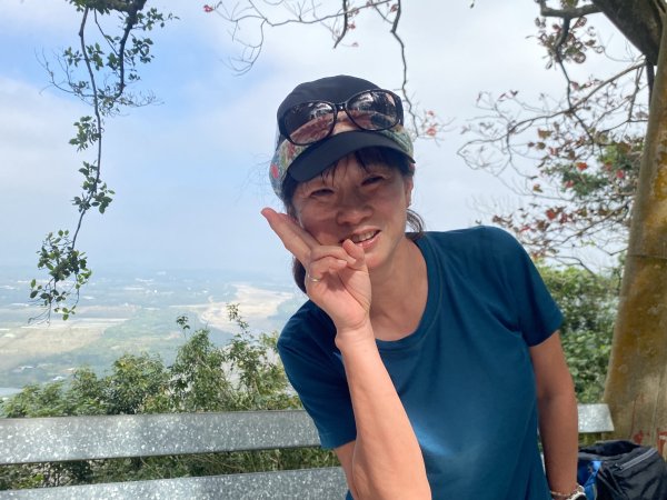 旗尾山、靈山、月光山連稜縱走2711733