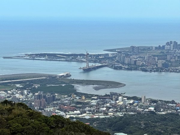 淡水搭渡輪上觀音山+占山O繞 搭公車接渡輪回淡水-20250318