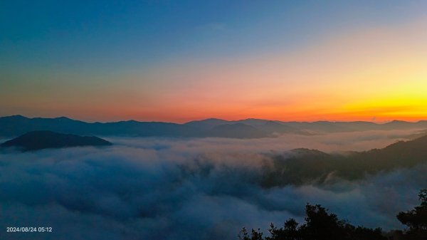 北宜郊山之濫觴 #琉璃光雲瀑  #琉璃光雲海 #日出雲海 #觀音圈雲海 8/242579084