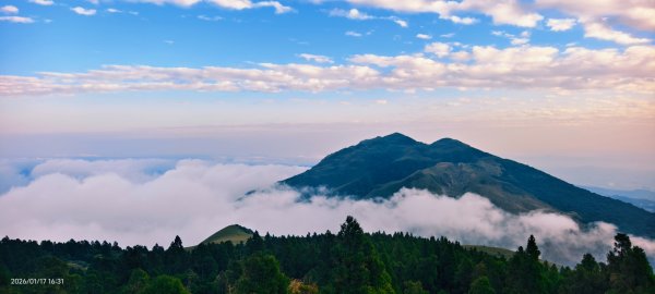 陽明山趴趴走追雲趣 1/172983241