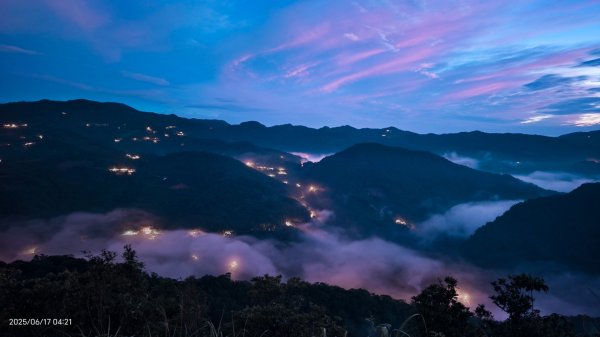 北宜郊山之濫觴 #琉璃光 #火燒雲 #日出 #雲海 6/172813712