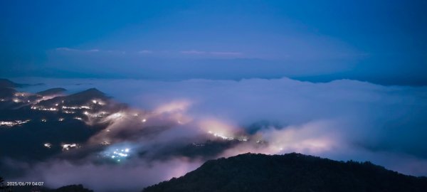二格山 #琉璃光 #雲海流瀑 #雲瀑 #火燒雲 #霞光 #日出 6/192815287