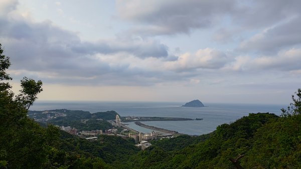 槓子寮山3046487
