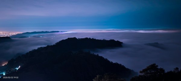 苗栗大湖 #薑麻園 #雲洞山莊 #琉璃光 #雲海 #雲瀑 2/222718352