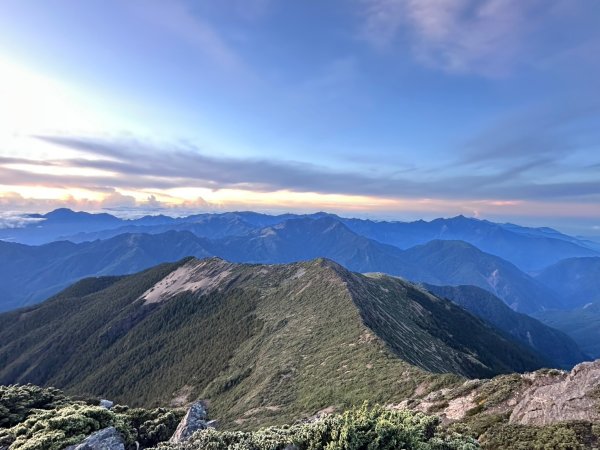 2024/09/27-0930帶2位神隊友76歲老爸、老朋友呂哥，玉山後四峰一遊但未竟。。。被山陀兒2607128