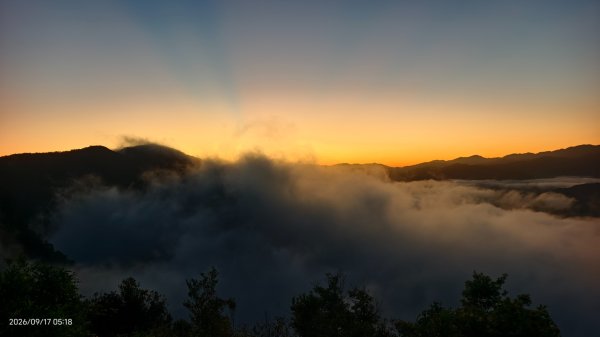 #翡翠水庫壩頂 #霞光 #日出 #雲海 9/173119413