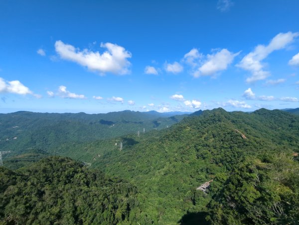 2025.10.10－微笑山線：【二格山系】皇帝殿稜線2919518