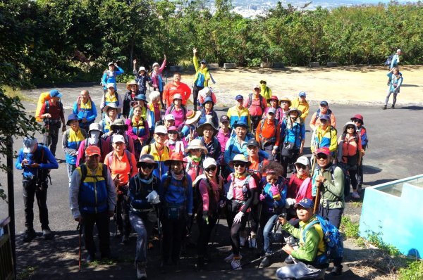 恆春大縱走:鎮南宮-赤牛嶺-大山母山(小百岳#81)-南灣出2963791