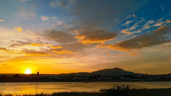 社子橋&觀音山夕陽火燒雲10/252635735