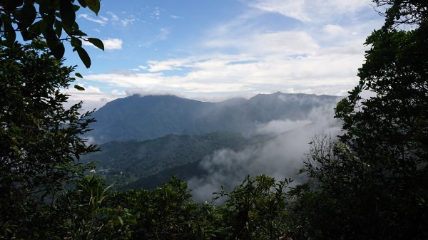 滿滿仙氣的向天湖山1107052