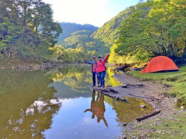 石山秀湖夢幻仙境悠遊行封面