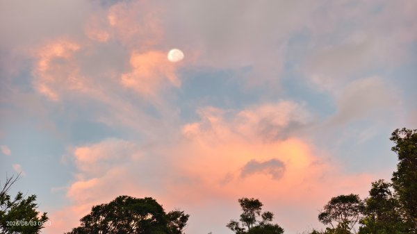 #石碇後山 #月亮 #曙光 #反燒 #日出 #雲海 8/3&103094720