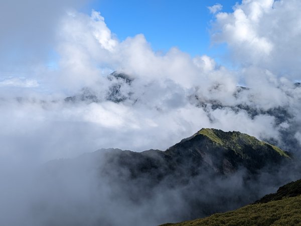 合歡群峰(主峰、東峰、石門山)：雲霧飄渺的美景、夢幻如畫的雲海大景、金色奇萊北峰、彩虹、滿月夜色1906629