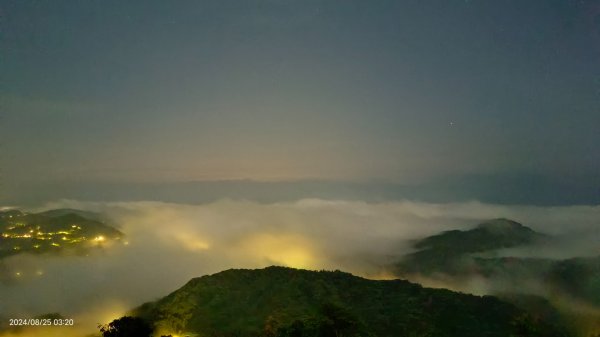 北宜郊山之濫觴 #琉璃光雲海 #曙光雲海 #日出雲海 #觀音圈雲海 #海景第一排 8/252579893