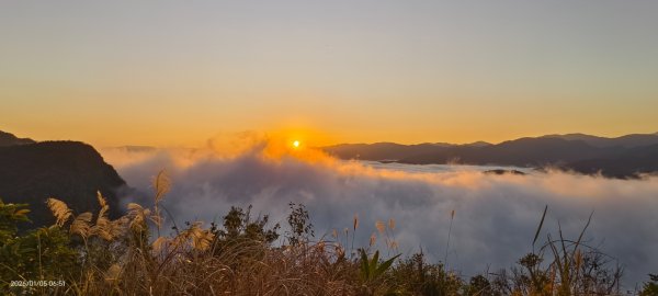 #新店四十份 #翡翠水庫壩頂 #覺真宮 #雲海 #日出 #雲瀑 #霧虹 1/52977267