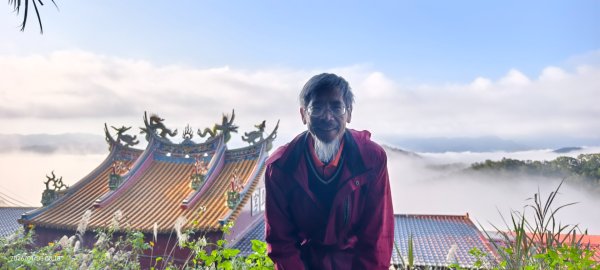 #新店四十份 #翡翠水庫壩頂 #覺真宮 #雲海 #日出 #雲瀑 #霧虹 1/52977296