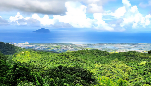 跑馬古道，鵲子山，石牌縣界公園，廻音谷瀑布，猴洞坑瀑布，礁溪溫泉公園