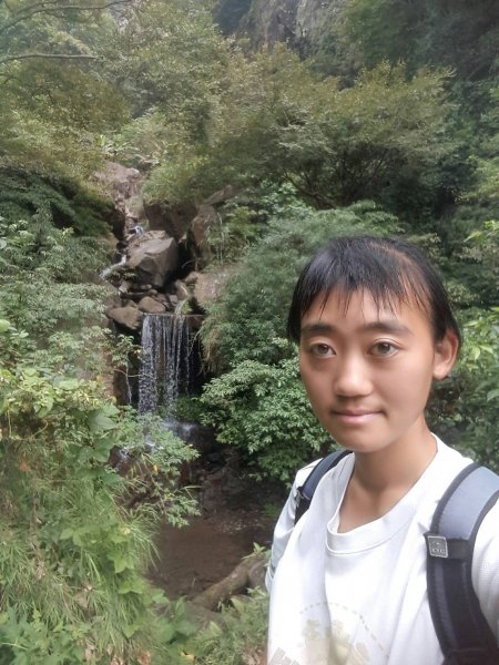 110.10.8 谷燕瀑布