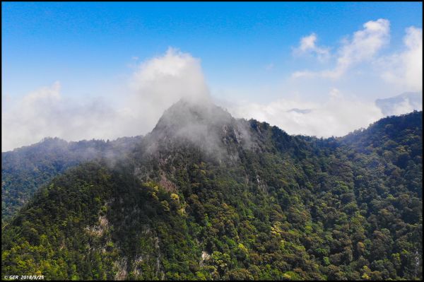 一顆大石頭 ~ 三訪鳶嘴山338545