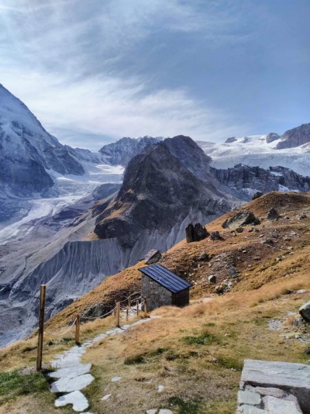 瑞士馬特杭峰的右臉：Schönbielhütte 步道2633660