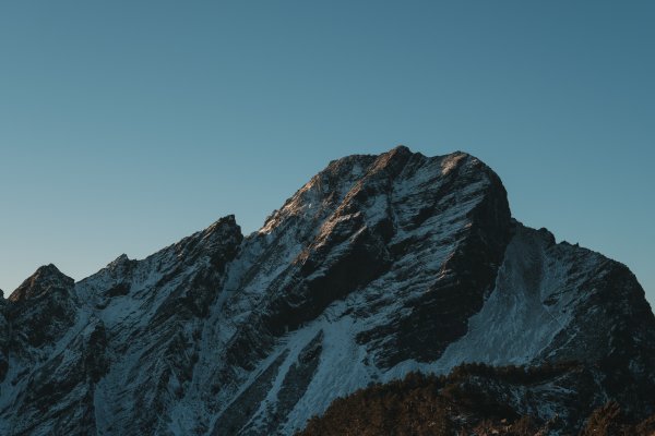 【玉山】主峰北峰二日，臺灣第一高峰雪季最美角度1881278