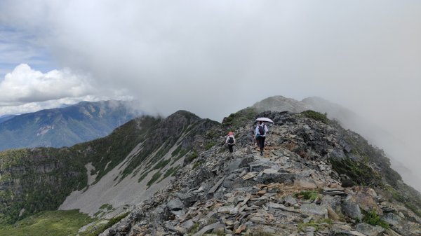 雪山主東北甘木林山下翠池2025年6月22日2823871