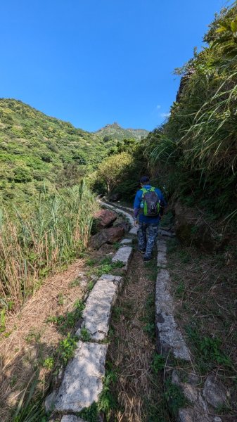 113.08.03一線天石頭路-三層橋-黃金神社之旅2564425