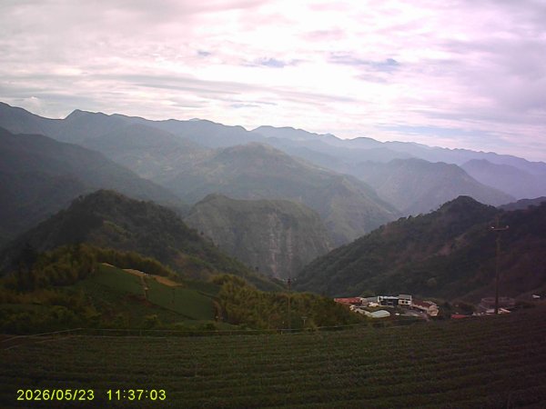 台18號公路的隙頂山3061226