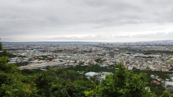 晴時多雲偶陣雨之太平後壁北勢坑步道-車籠山連走