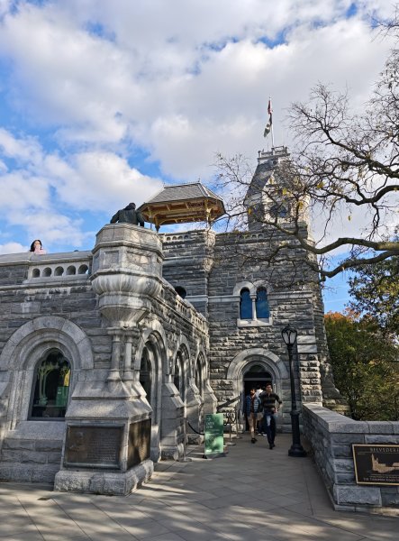 [紐約馬之行-13] 2025_1101 中央公園-眺望台城堡2945198