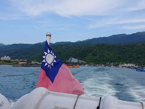 龜山島登頂-環湖-繞島1081185