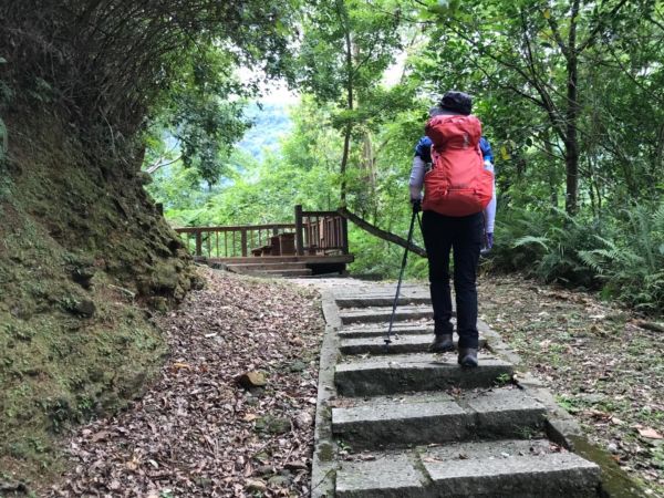 西邊飄雨東邊晴 花蓮鯉魚山391326