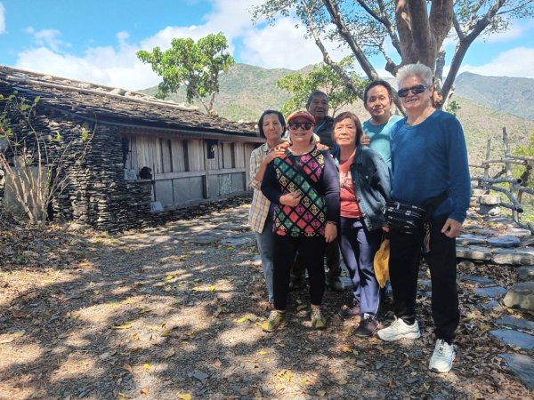 老七佳石板屋3011070