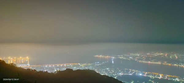 晨霧瀰漫的觀音山2476157