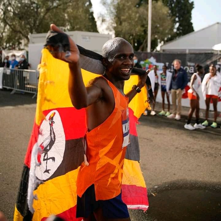 【運動王者】難以置信！半馬 57 分是怎樣的存在？瘋狂的世界紀錄 —Jacob Kiplimo