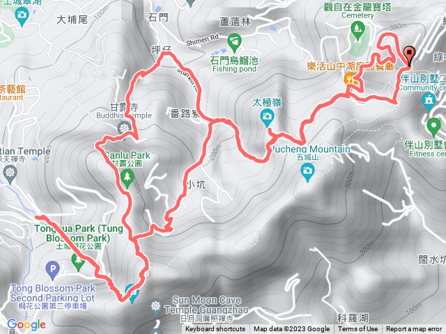 爬升破千的天上山