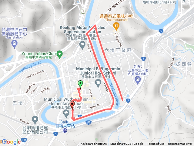 百福雨中漫步