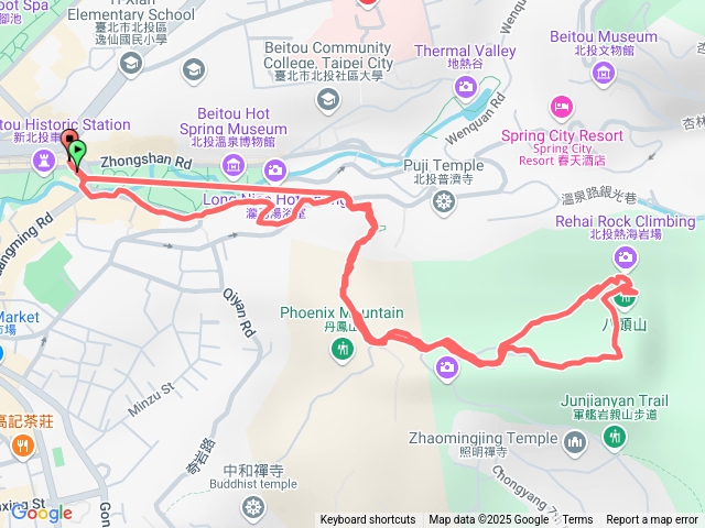 熱海岩場，貓咪洞