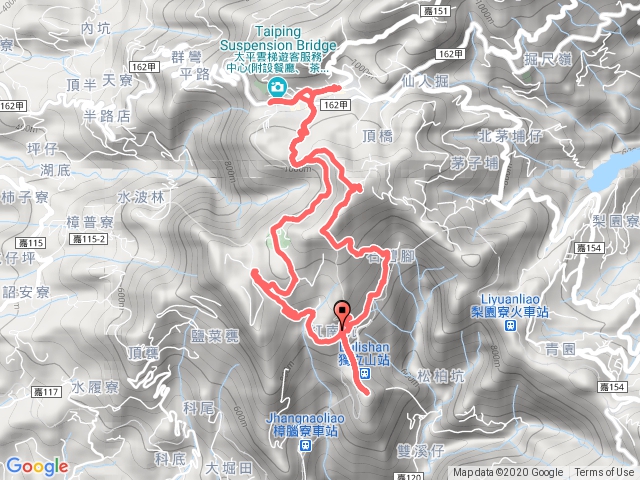 竹松梅步道上大巃頂獨立山