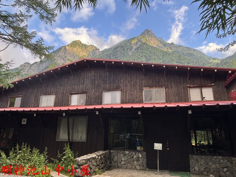 12e39bbb2b04e099e366e5bdf2712697.jpg