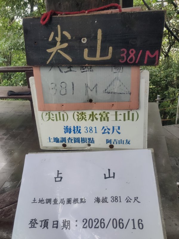 17d9b3b651a2c4b05fc7e34b3699495b.jpg
